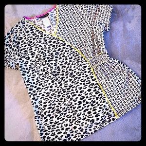 Black white leopard print scrub top. Heart soul M